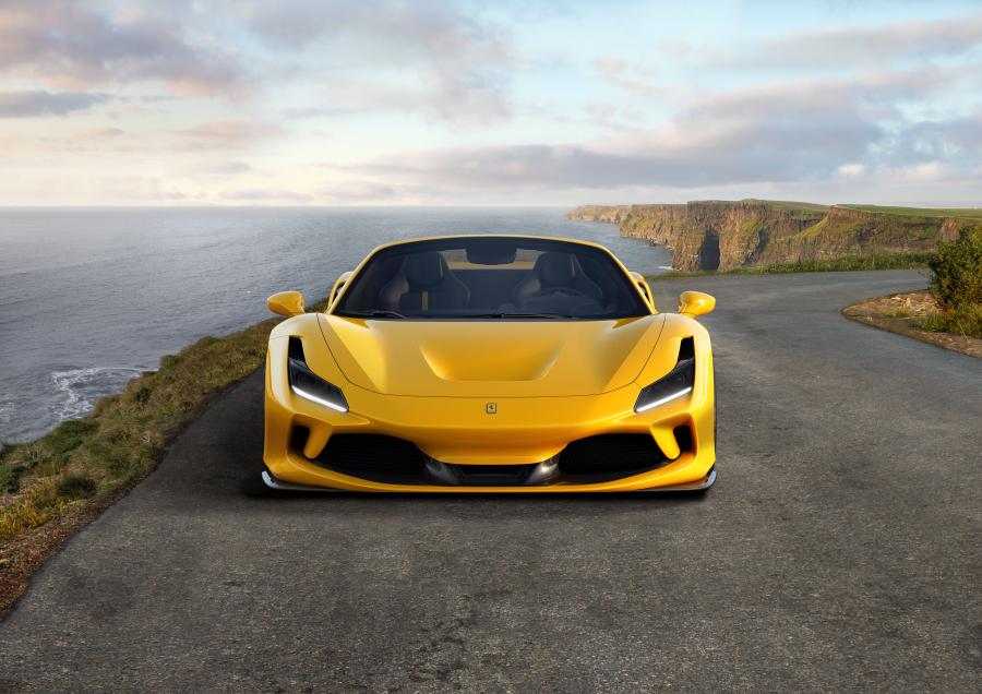  Ferrari F8 Spider 2019 года  (фото 3 из 30)